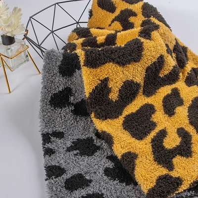 Teixit Sherpa amb estampat de lleopard