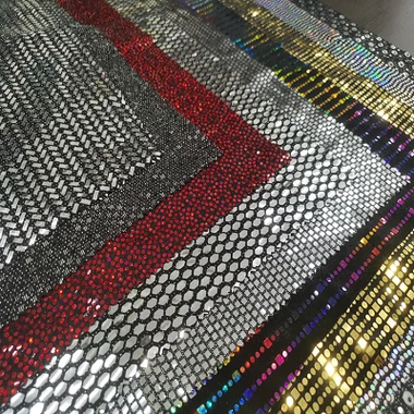 Teixit de lluentons d'or escumós